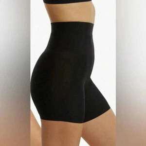 Skinny girl medium shapewear high waisted shorts black